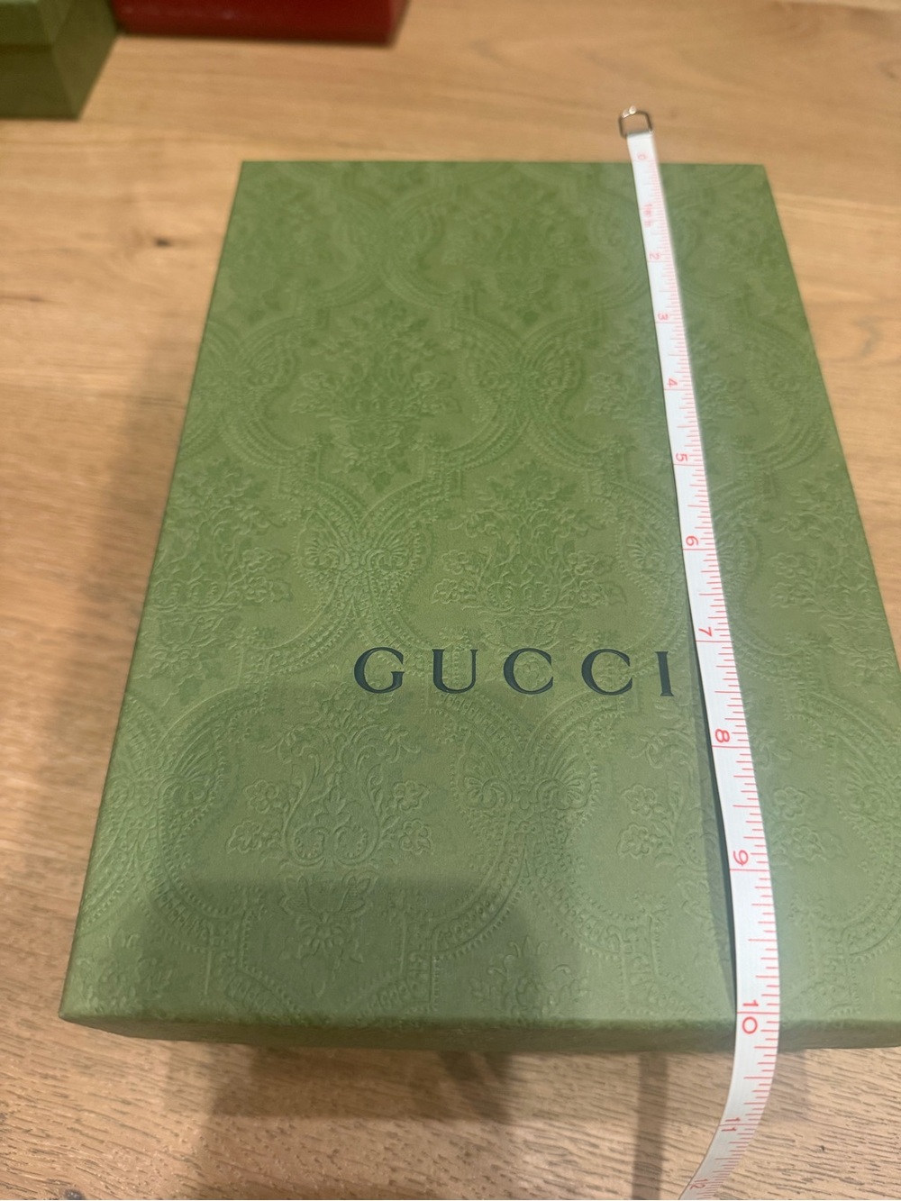 Gucci Olive Green Gift Box with Branded Ribbon and self sealing envelope - Picture 2 of 12